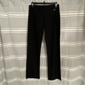 NIKE / Black Bootcut Athletic Yoga Pants Size (ST) Small Tall